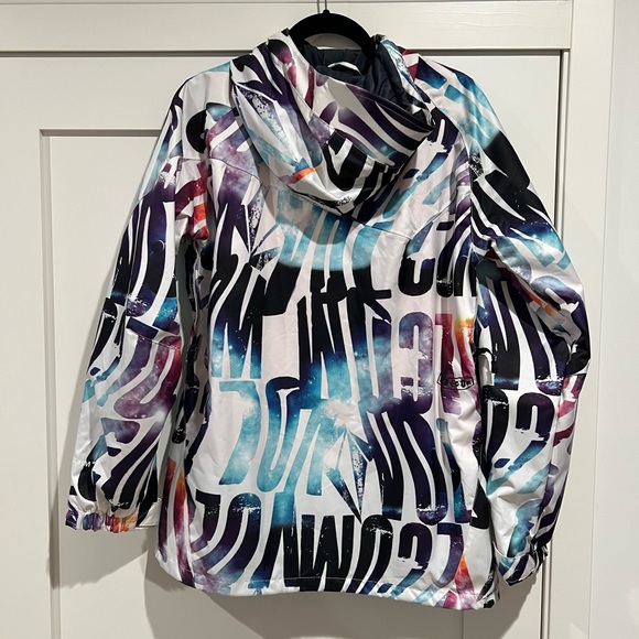 Volcom Snowboard Jacket - Picture 2 of 11
